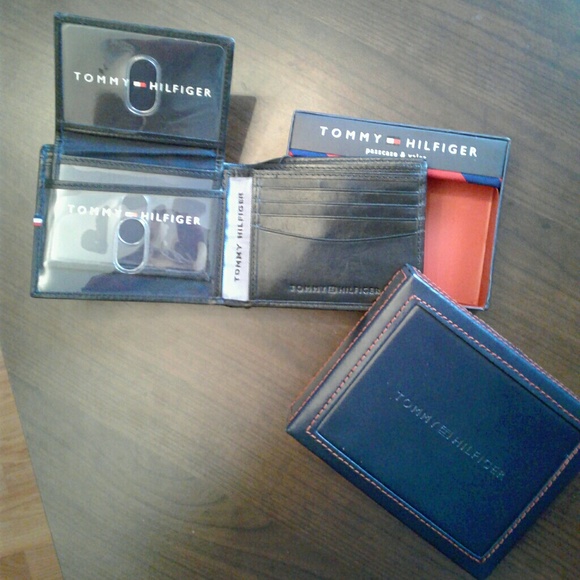 TOMMY HILFIGER MEN'S WALLET - Picture 6 of 6